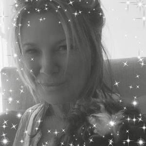 Meet your Posher, Cia Simone